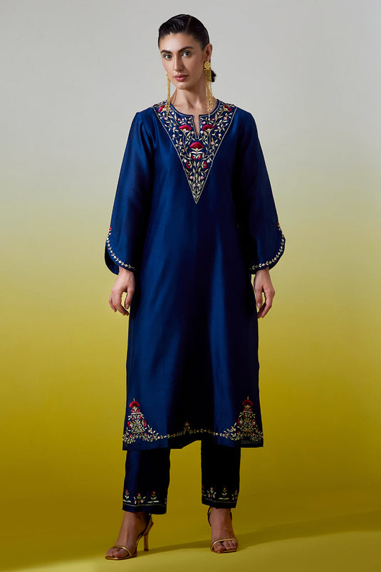 Blue Notched neck kurta with pant