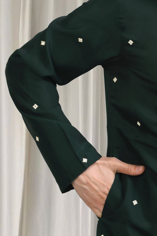 Classic  Embroidered Kurta With Back Elastic Pants