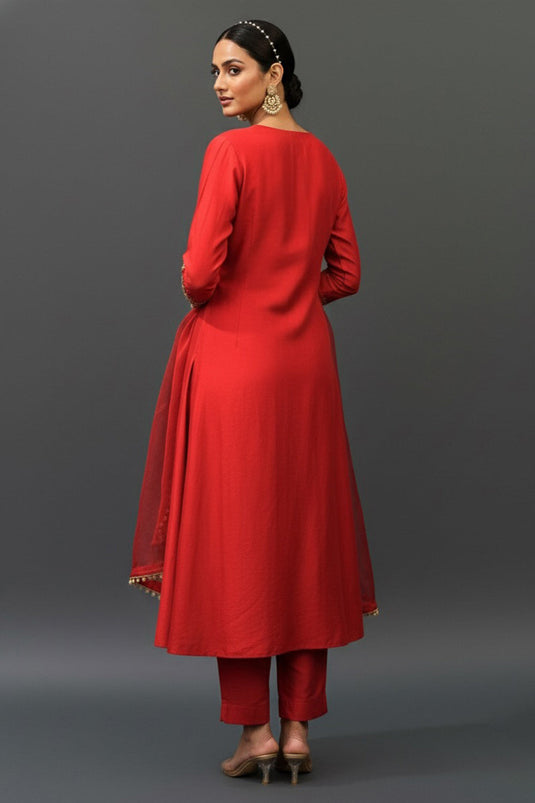 Embroidered  Chanderi  Kurta with Straight Pants with Organza Dupatta