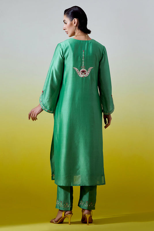 Green Notched neck kurta with pant
