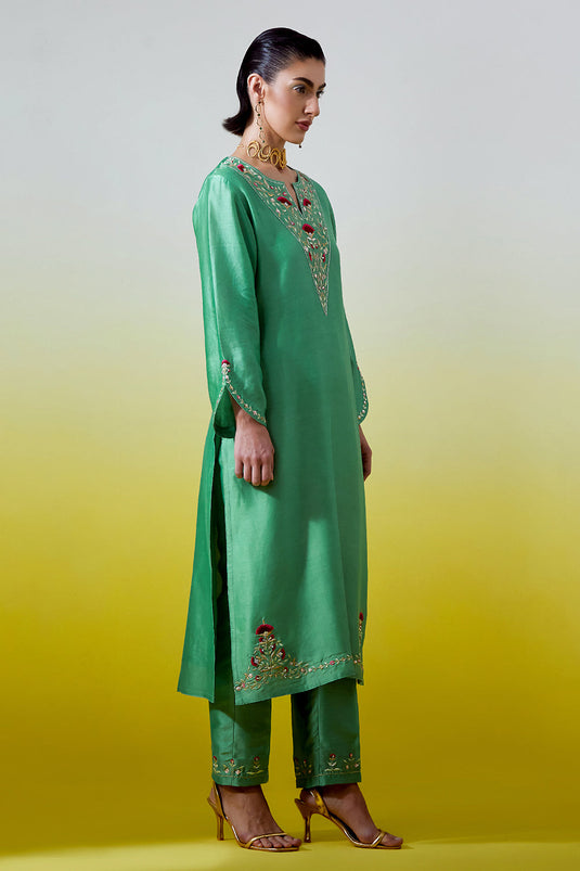 Green Notched neck kurta with pant