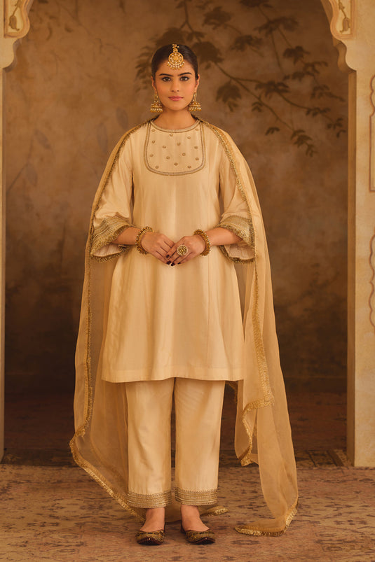 Gulbano Cream Zero-Neck A-Line Kurta Set