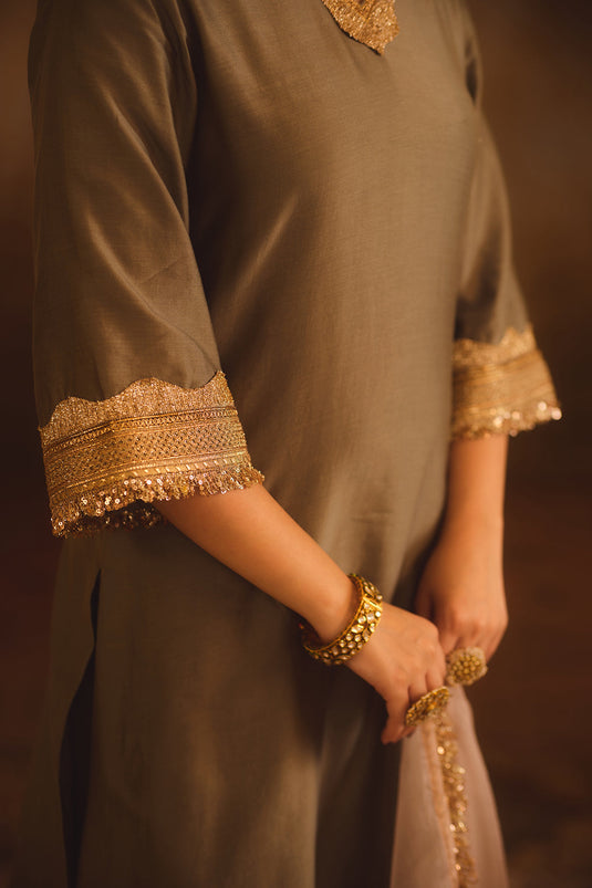 Gulbano Green V-Neck A-Line Kurta Set