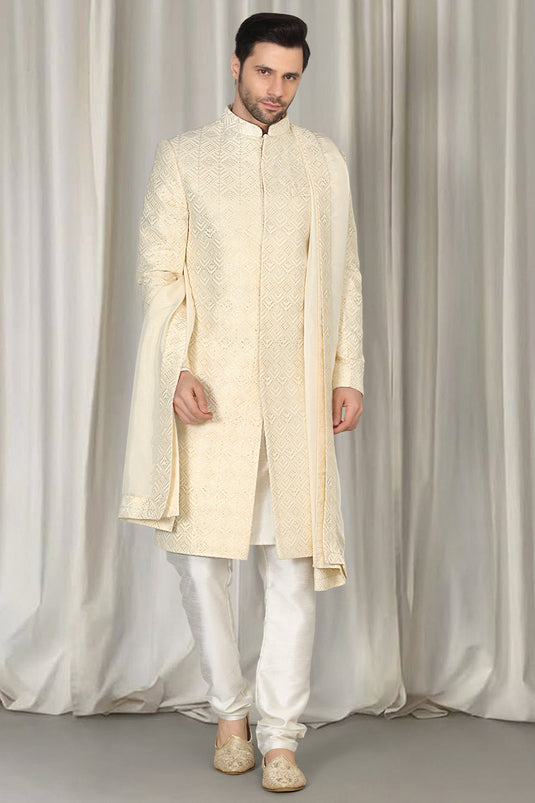 Jashne Bahaar Sherwani Set With Kurta , Dupatta And Pants