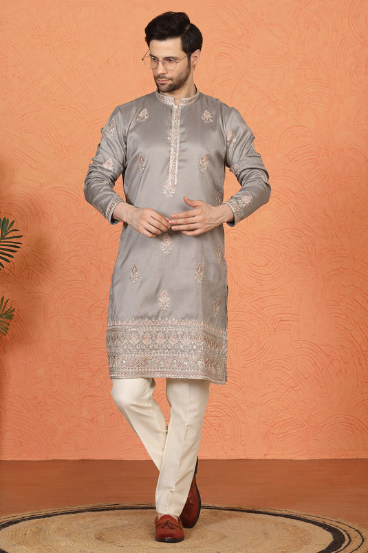 Maharaj Embroidered Kurta with Back Elastic Pants