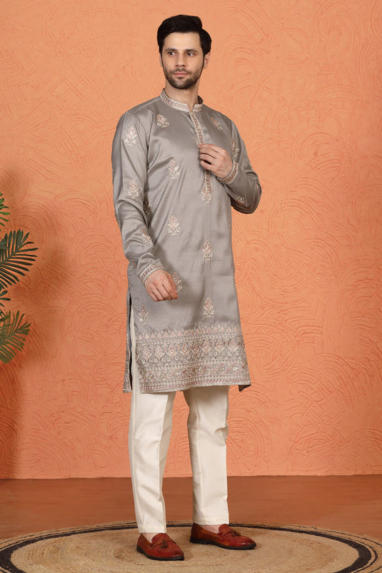 Maharaj Embroidered Kurta with Back Elastic Pants