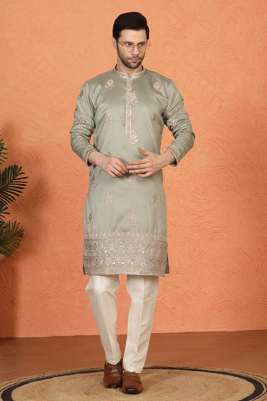Maharaj Embroidered Kurta with Back Elastic Pants