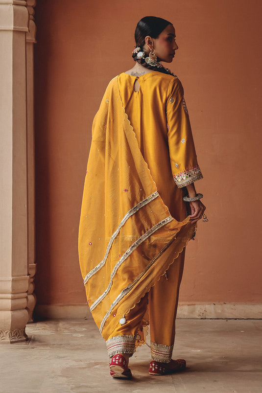Mustard Gulzar Charm Set