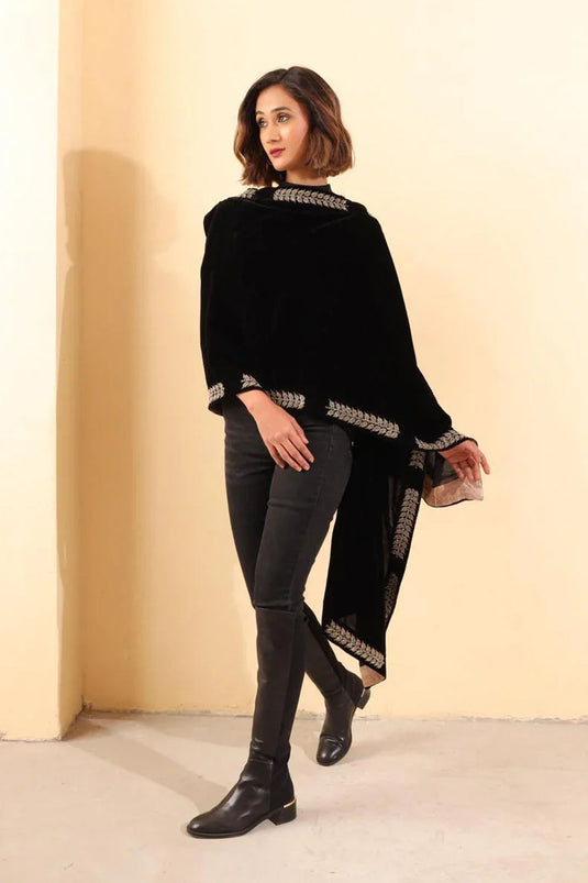 Noir Velvet Luxe Stole