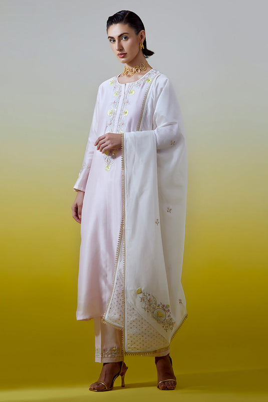 Off White Embroidered dupatta with lace detailing