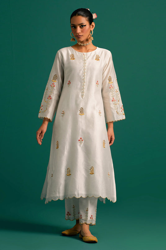 Off White hand embroidered silk chanderi kurta and pant Set with dark pink chanderi dupatta