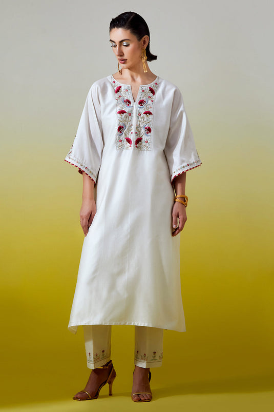 Off White Kaftan styke kurta with pant