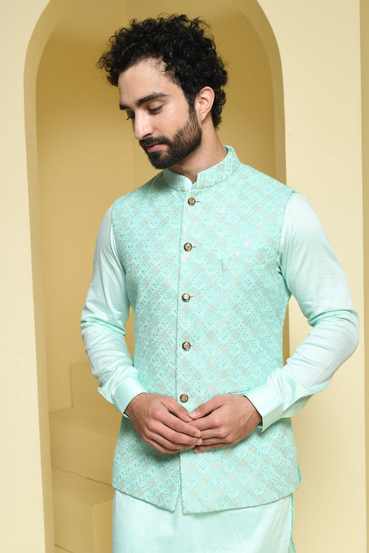 Pastel green Kurta Pants with complimenting silk jacket