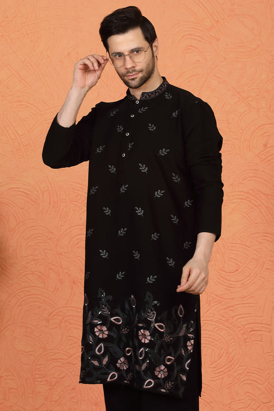 Phool Buta  Patti Embroidered Kurta with Loose Fit Parallel Matching  Pants