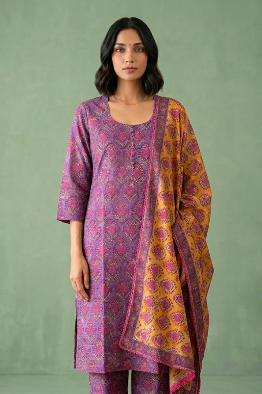 Purple allover geometric kurta pant along with contrasting dupatta