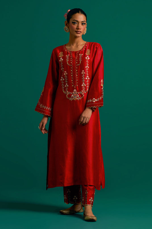 Red hand embroidered silk chanderi kurta set with green chanderi dupatta