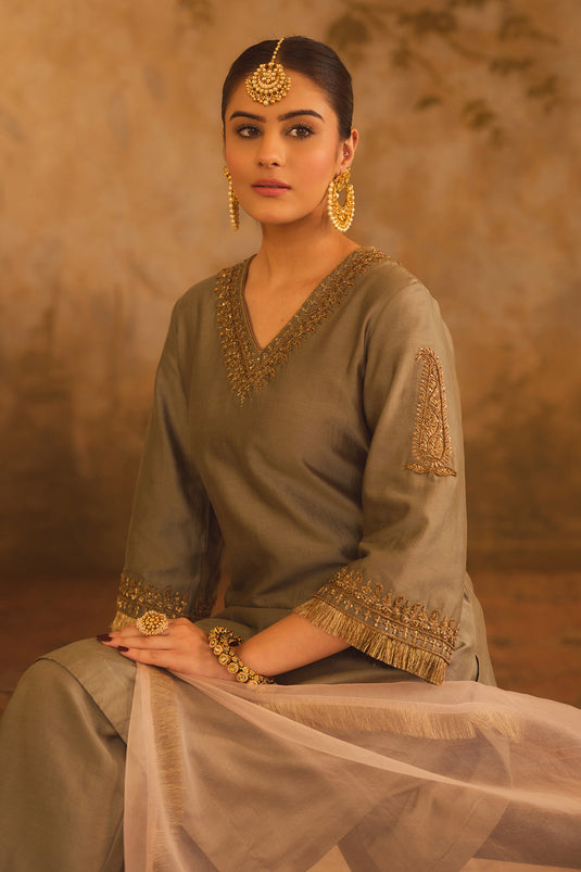 Tajra Green V-Neck A-Line Kurta Set