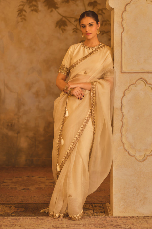 Tajra Off-White Organza Saree With Zero-Neck Blouse