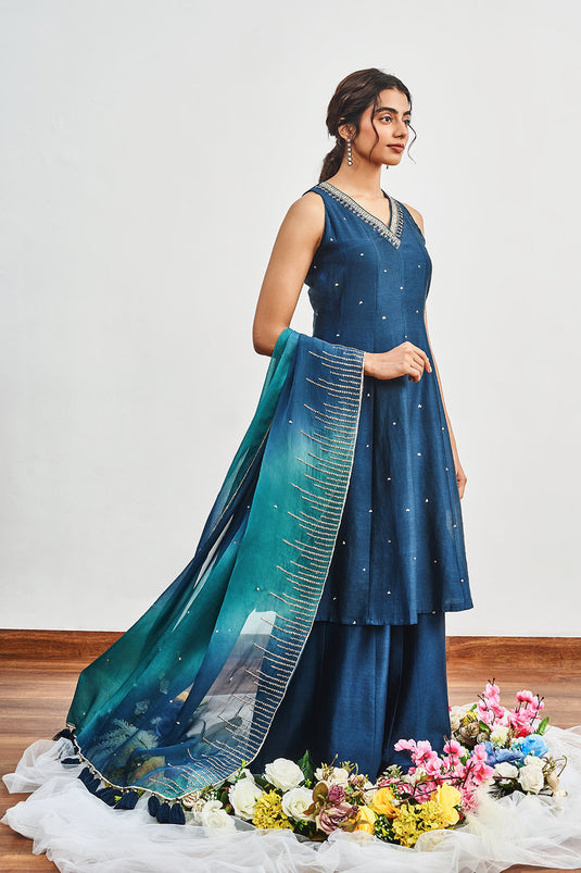 Teal Blue Kalidaar with Teal Blue X Bottle Green Shaded Dupatta