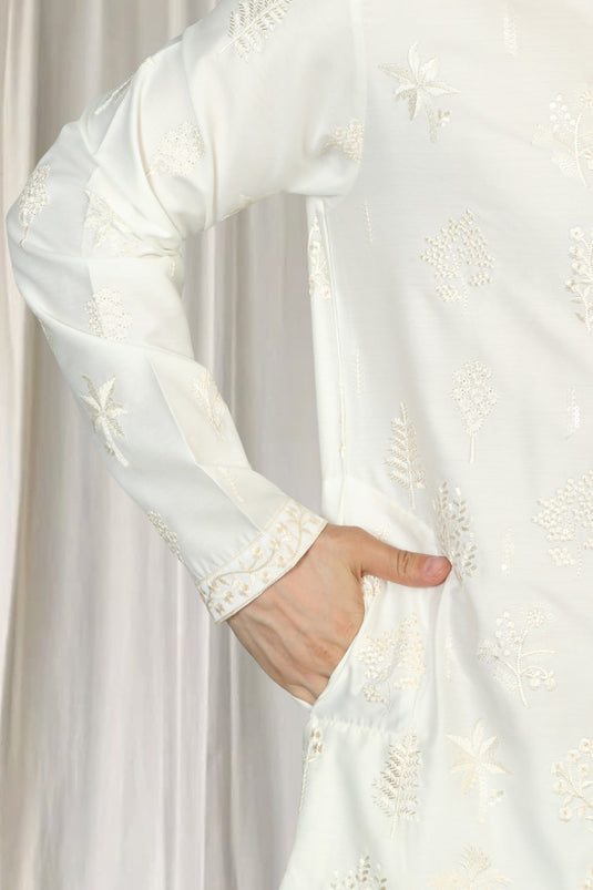 Upwan  Embroidered Kurta Back Elastic Pants