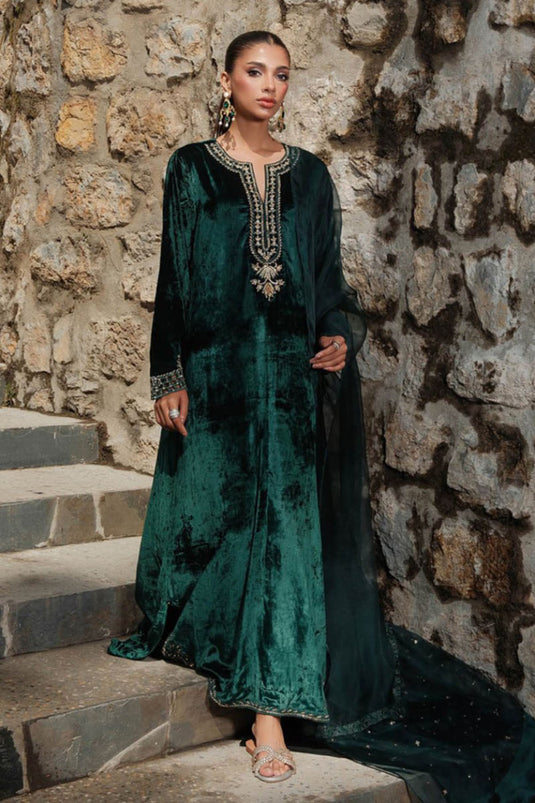Velora Bottle Green Velvet Suit Set