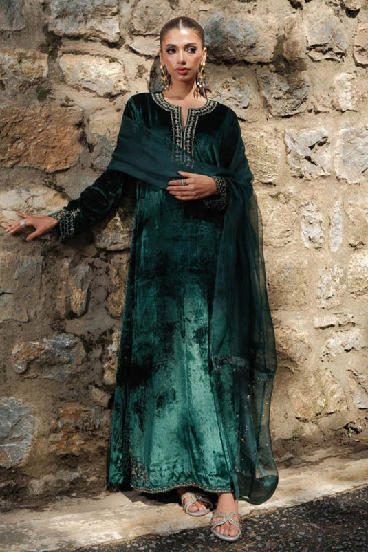 Velora Bottle Green Velvet Suit Set