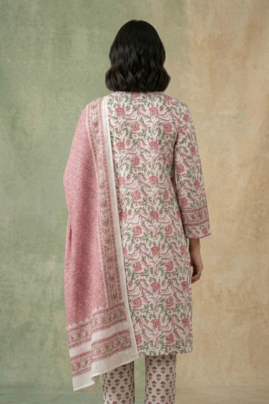White allover block printed kurta along with contrast dupatta