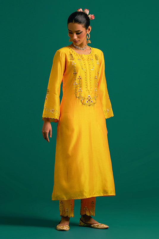 Yellow hand embroidered silk chanderi kurta set with wine chanderi dupatta