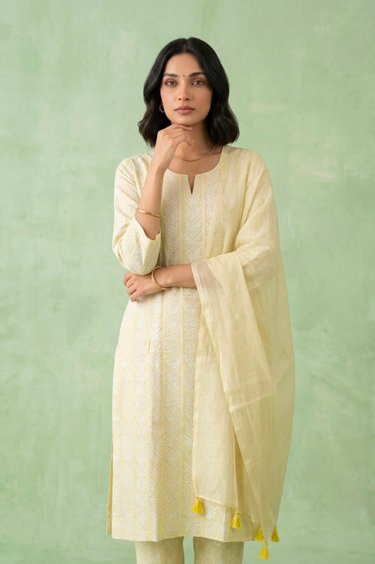 Yellow pleated suit set